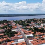 Foto aérea da cidade de Araguatins